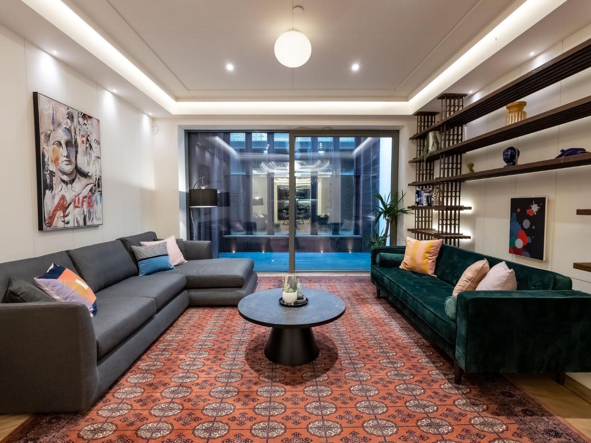 Modern Deluxe Five Bedroom House Near Chalk Farm Station By Belvilla Londra Esterno foto