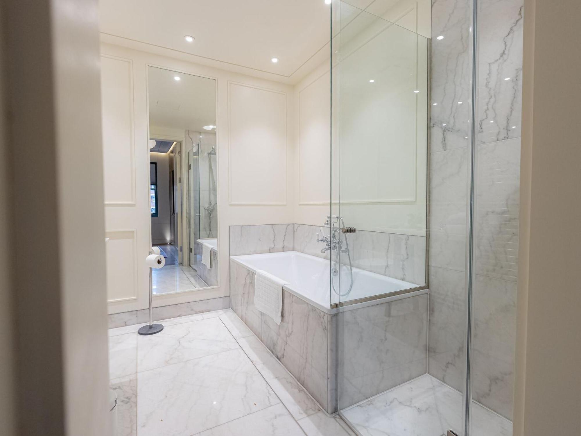 Modern Deluxe Five Bedroom House Near Chalk Farm Station By Belvilla Londra Esterno foto